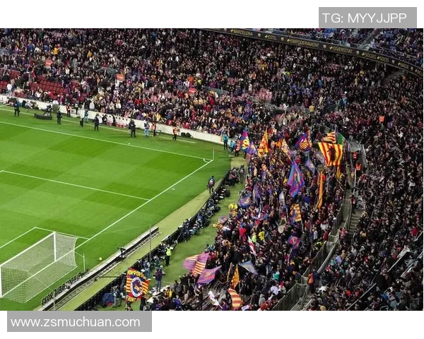 西甲巴萨告别蒙特惠奇球场：红蓝军团携拉玛西亚青训营开启新篇章